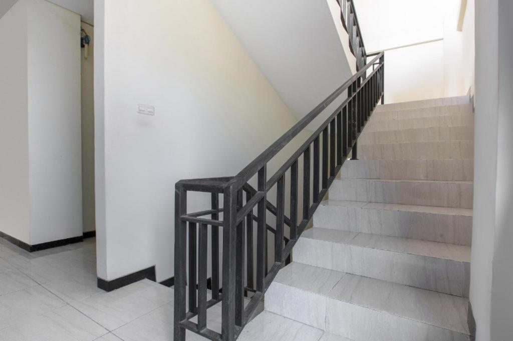 Reddoorz Syariah Near Transmart Mall Palembang Exterior photo