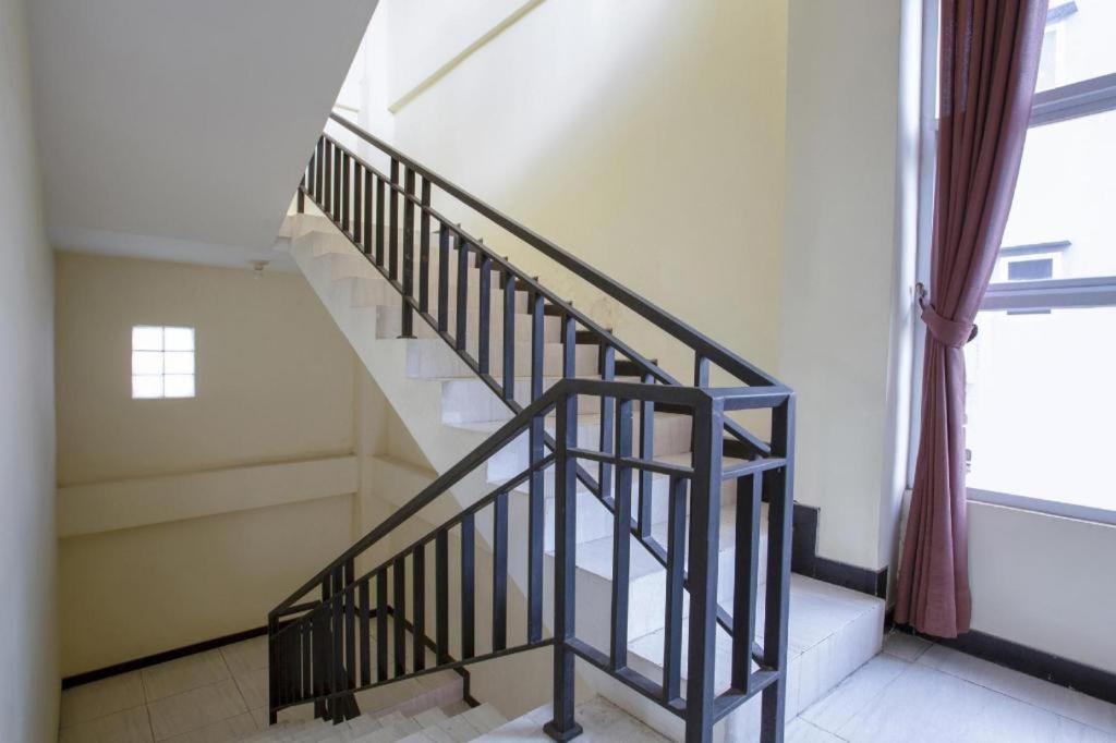 Reddoorz Syariah Near Transmart Mall Palembang Exterior photo
