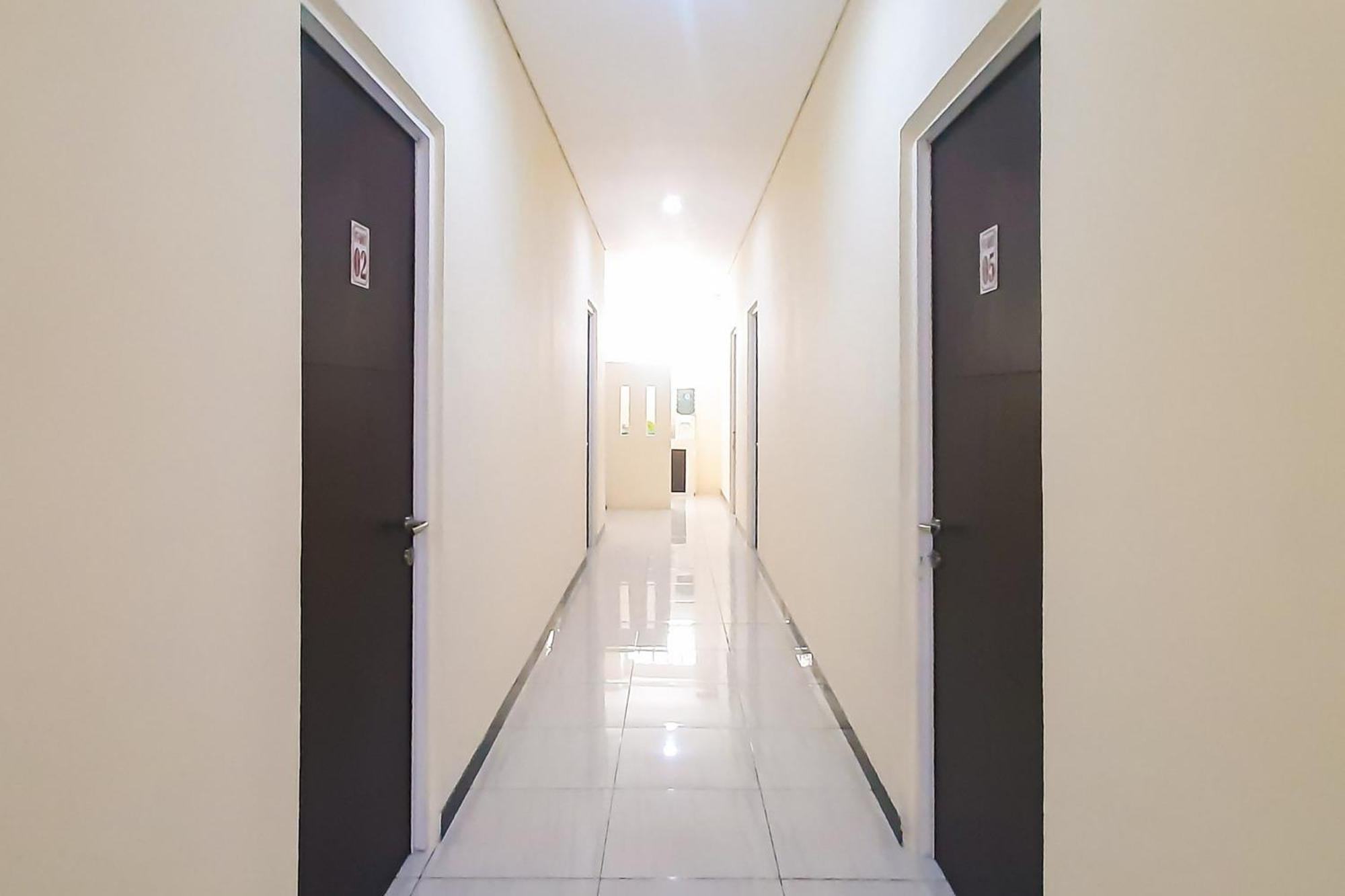 Reddoorz Syariah Near Transmart Mall Palembang Exterior photo