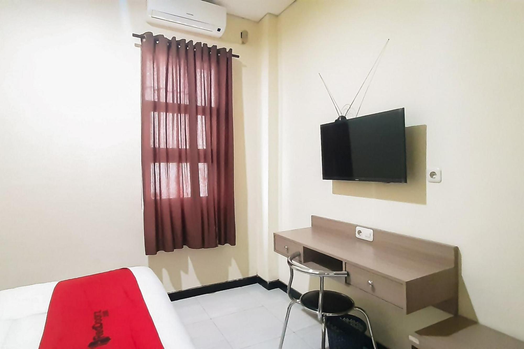 Reddoorz Syariah Near Transmart Mall Palembang Exterior photo